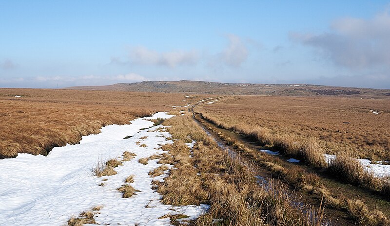 File:Kettlepot Road - geograph.org.uk - 4349644.jpg