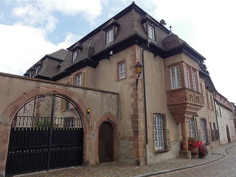 File:Kientzheim ChâteauReichenstein 02.JPG