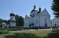 Cerkiew św. Mikołaja z dawną wieżą bramną