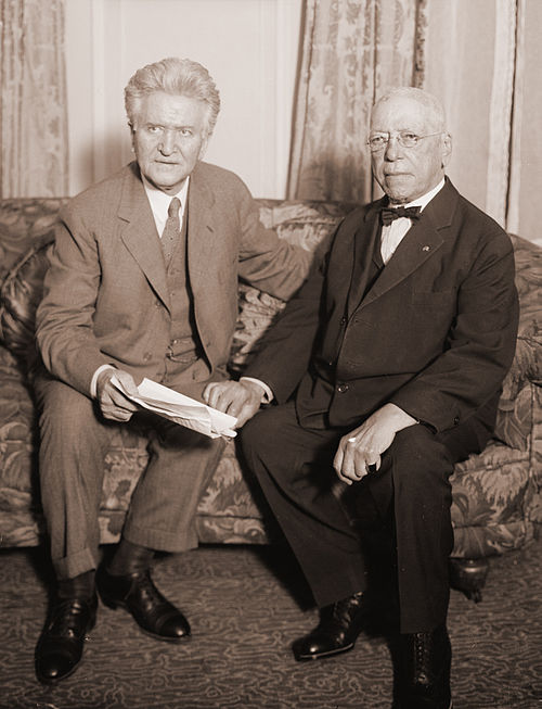 Shortly before his death, Gompers (right) sat down with 1924 independent presidential hopeful, Robert M. La Follette