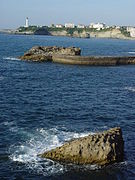 Zicht op de vuurtoren van Biarritz