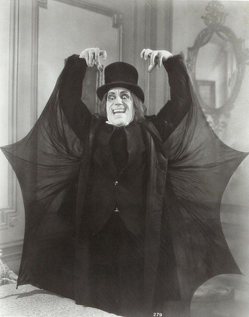 Lon Chaney, bat pose, in London After Midnight