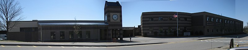 Londonderry High School, NH.jpg