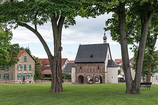 UNESCO-Welterbe Kloster Lorsch, Torhalle, Ansicht von Osten