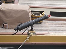 A swivel gun mounted on the American topsail schooner Lynx Lynx swivel gun.JPG