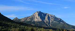 <span class="mw-page-title-main">Mount Hosmer (British Columbia)</span> Mountain in British Columbia, Canada