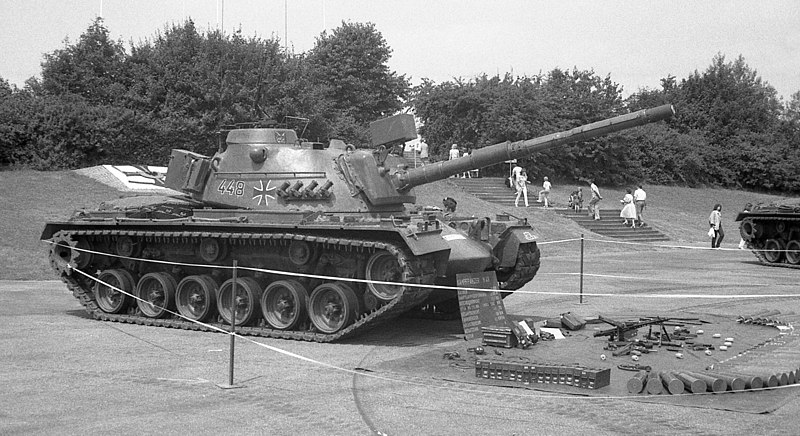 File:M 48 A2GA2, 4. PzBtl 361 Külsheim, in Bad Mergentheim, 1983.jpg