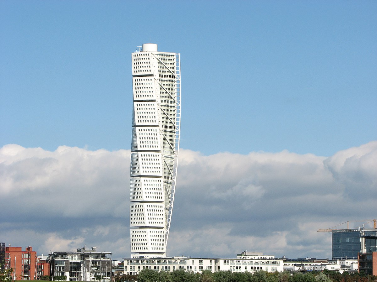 File Malmo Turning Torso 21 09 17 Jpg Travel Guide At Wikivoyage