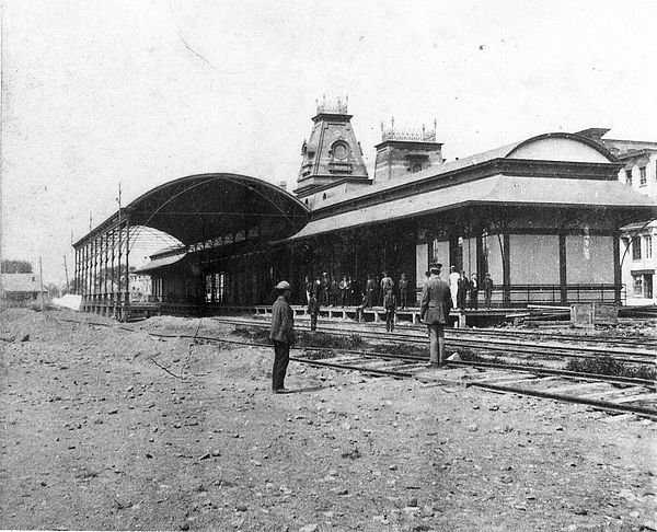 Market Street station under construction in 1872