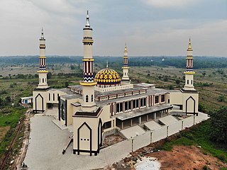 The aerial view of Ar-Raudhah Great Mosque from above