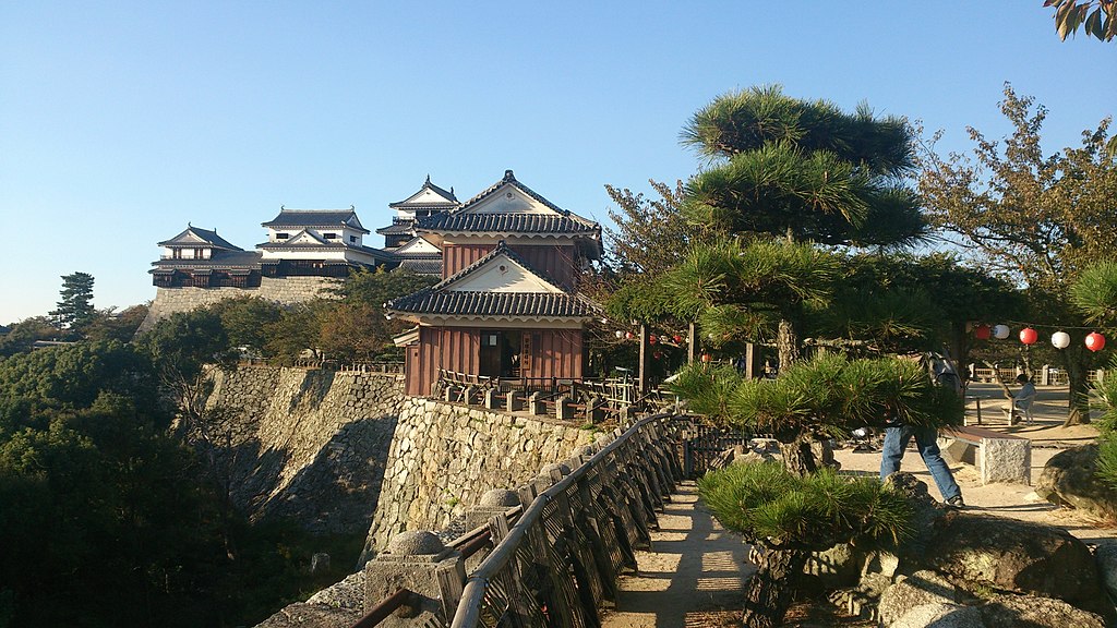 Matsuyama Castle 松山城 - panoramio (2)