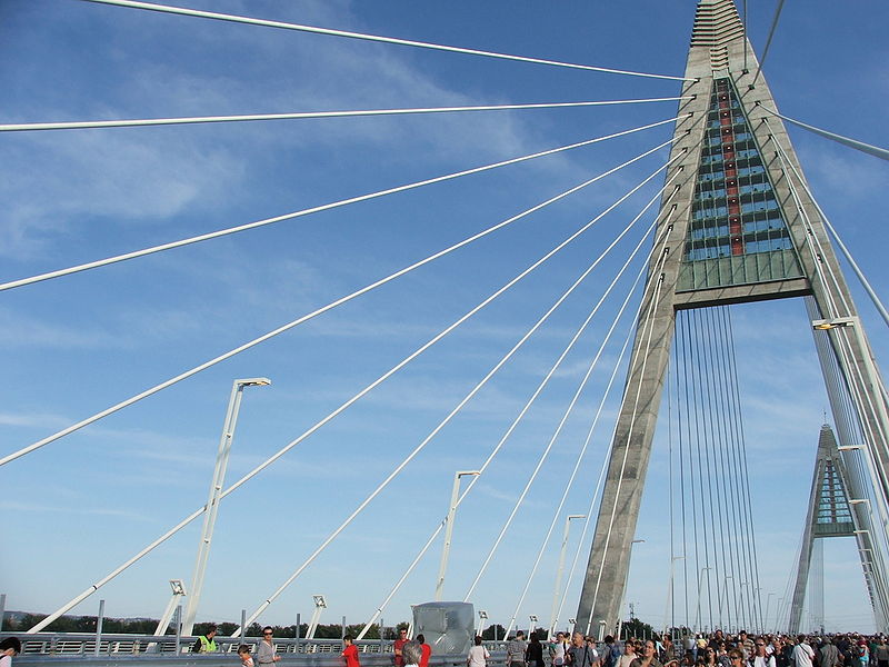 File:Megyeri bridge Budapest.jpg