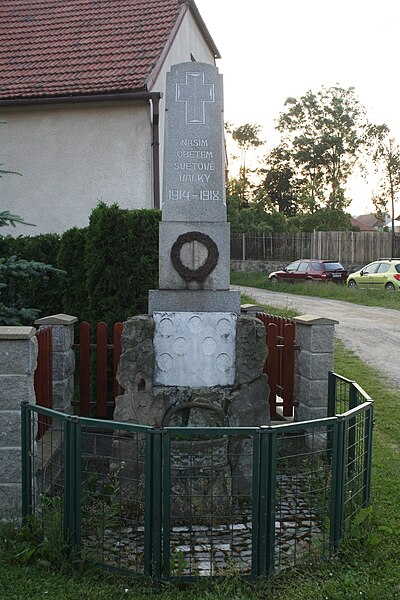 File:Memorial of victims of World War I in Týn, Třebíč, Třebíč District.jpg