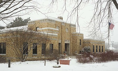 Mequon Town Hall Dec09.jpg