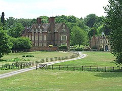 Merton Hall (geograph 2418018).jpg