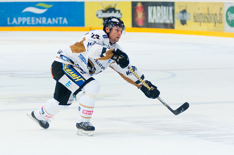 File:Mikko Lehtonen 2012.jpg