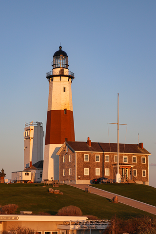 <span class="mw-page-title-main">Montauk Point Light</span> Lighthouse in New York, United States