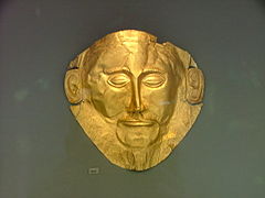 Escultura funeraria: la llamada "máscara de Agamenón", una máscara mortuoria de época micénica.