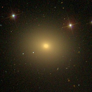 NGC 3608 [1] SDSS-kuva