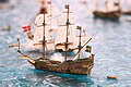 Tiny model of ship. Miniaturemodel af orlogsskib.