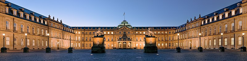 File:Neues Schloss Schlossplatz Stuttgart 2015 02.jpg