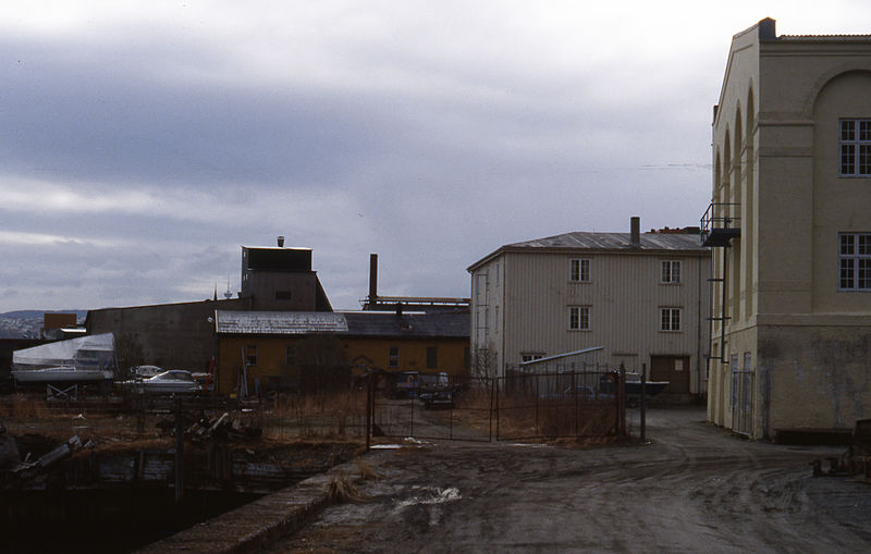 File:Norges Kooperative Landsforbunds lageranlegg i Ilsvika (1991) (13400226395).jpg