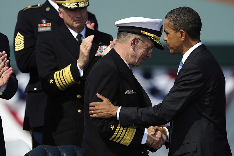 File:Obama congratulates Mullen as outgoing JCS.jpg
