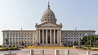 Exterior del Capitolio del Estado de Oklahoma.jpg