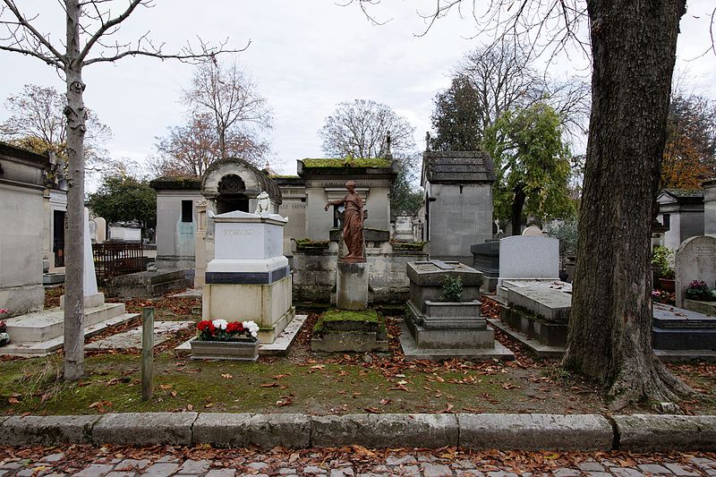 File:Père-Lachaise - Division 45 - avenue transversale n°1 - 54.jpg