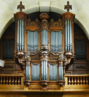P1250438 Paris V eglise St-Jacques orgue tribune bis rwk.jpg