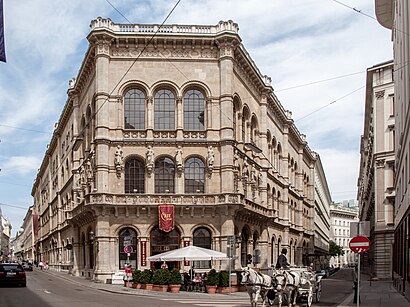 So kommt man zu Cafe Kent mit den Öffentlichen - Mehr zum Ort Hier