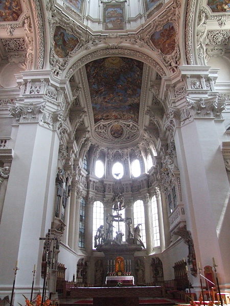 File:Passau, Dom St Stephan-Interior 01.JPG