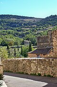 D'un de ses villages, vue sur un paysage du Vaucluse (Gignac)