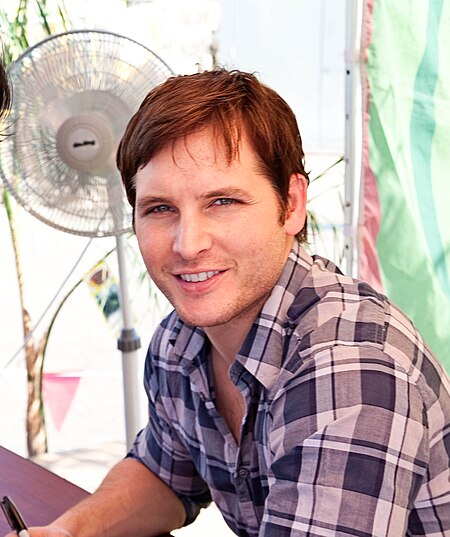 Tập_tin:Peter_Facinelli_(2009-2).jpg