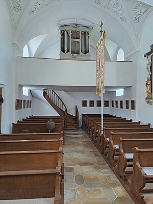 Pfaffenhofen, St. Georg, Empore mit Orgel.jpg