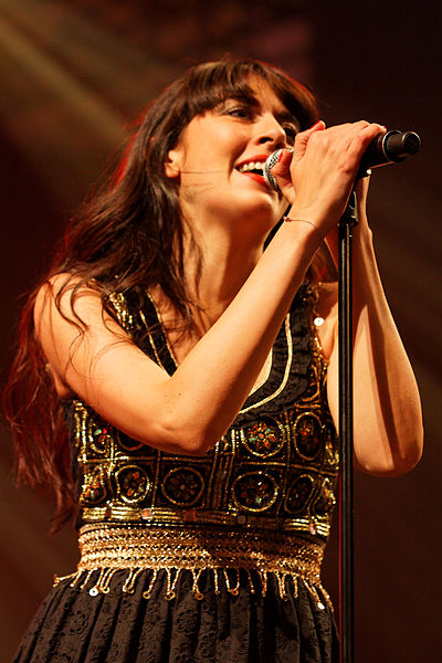 Fichier:Photo - Festival de Cornouaille 2011 - Nolwenn Leroy en concert le 22 juillet - 003.jpg