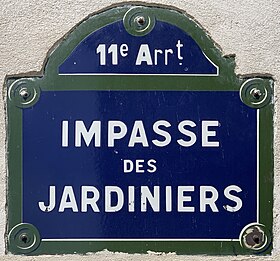 Voir la plaque.