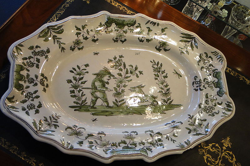 File:Plate-museum collection.JPG