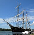 Muzejní loď Pommern kotví ve Västerhamn, západním ze dvou přístavů v Mariehamnu