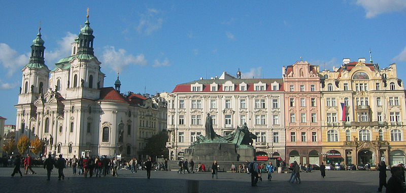 File:Praha staromestske namesti 2003.jpg