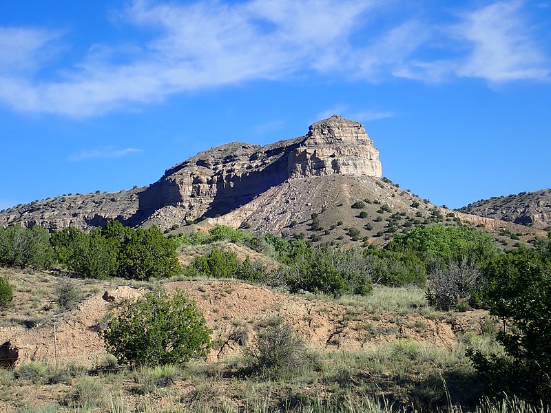 File:Puye Escarpment.jpg