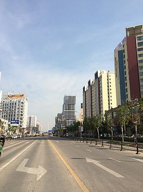 Renmindadao road en Xihu road intersection.to west, see Xihu road.20141105..JPG