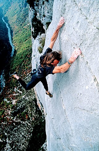 <span class="mw-page-title-main">Free solo climbing</span> Form of climbing without protection