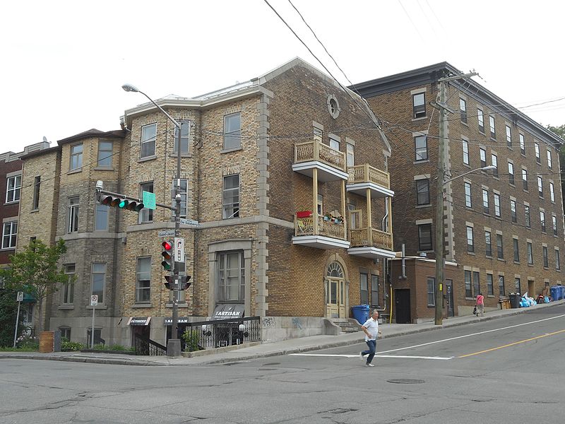 File:Rue Saint-Jean - avenue De Salaberry.jpg