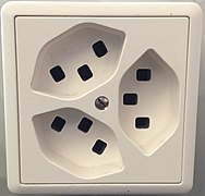 Type 23 triple socket (16 A)