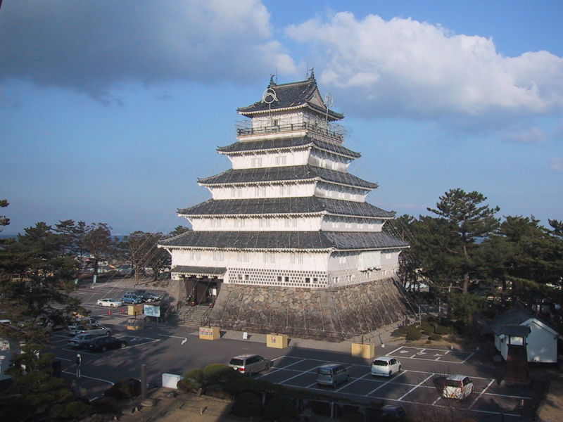 File:Shimabara castle 02 r 2004.jpg