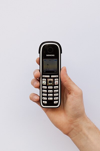 File:Siemens cordless telephone.jpg