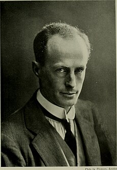 Sir Douglas Mawson, 1914.jpg