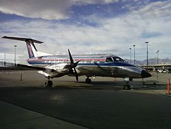 Самолёт авиакомпании SkyWest Airlines в раскраске бренда American Eagle в Международном аэропорту Солт-Лейк-Сити