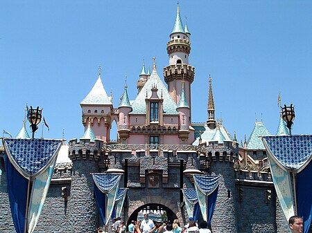 Disneyland_Park_(Anaheim)